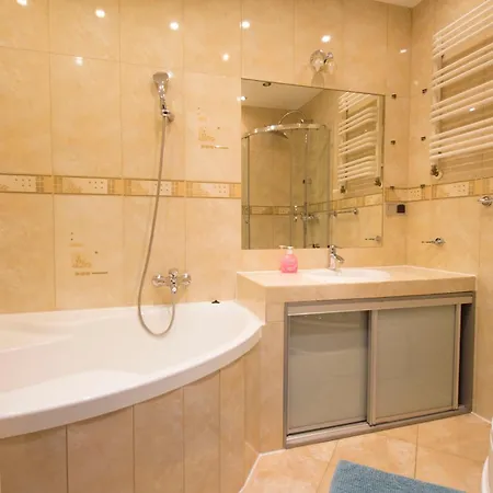 Happyestate Ul Rynek Old Town * Wrocław