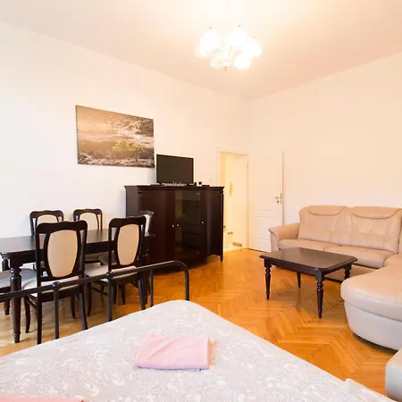 Happyestate Ul Rynek Old Town Apartment